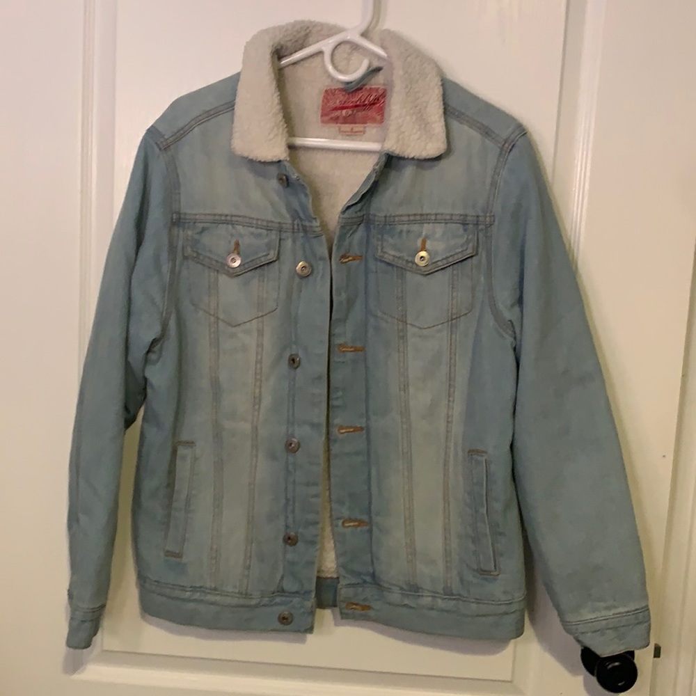 Trademark Brooklyn Jean Jacket Size Small